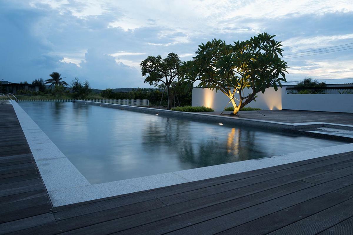 อิสลาฟาโรส วิลลา Bed & Breakfast ย่านเมืองเก่าเฮ้งชุน ภายนอก รูปภาพ